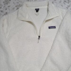 Patagonia Women's Cream Fleece Sweater